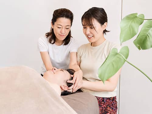 ヘッドケアの施術イメージ